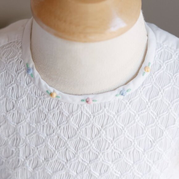 White Smocked Dress Heirloom Size 18 Months Rare Special Party Portraits New - Picture 4 of 6